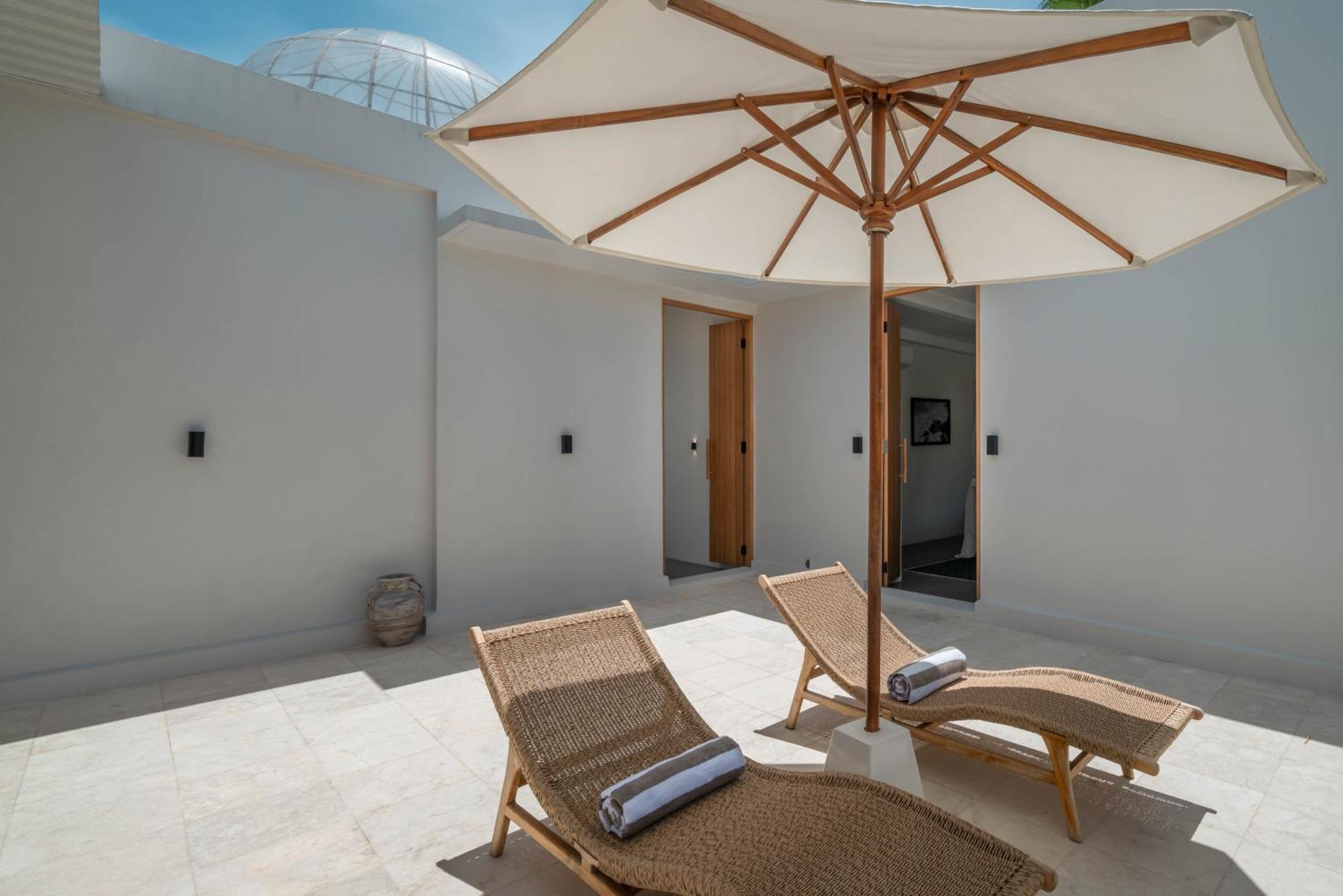 Villa Milana: 5Br Mediterrenean Villa In Canggu ภายนอก รูปภาพ